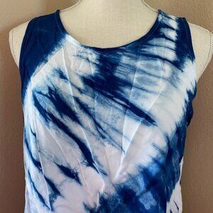 Tie dye shark bite hem tank, Sz. L